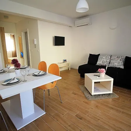 Obitelj Vuletic Makarska