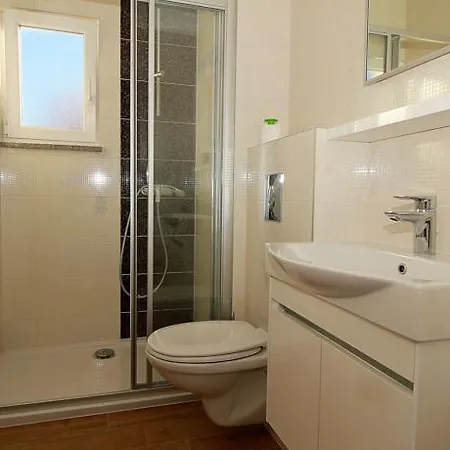 Obitelj Vuletic Apartamento Makarska