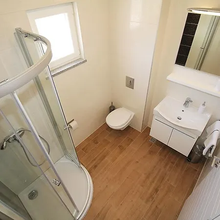 Obitelj Vuletic Apartamento Makarska