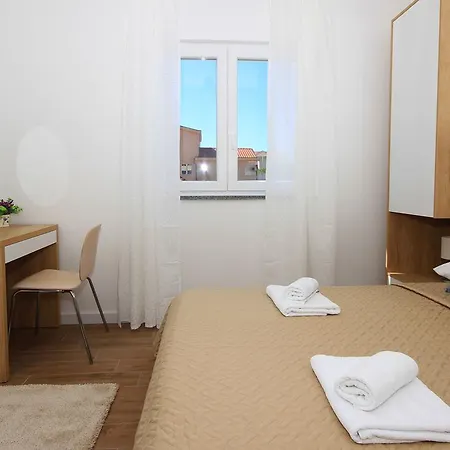 Obitelj Vuletic Apartman *